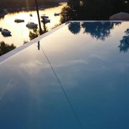 索尼娅＆提欧赫瓦尔别墅公寓 赫瓦尔