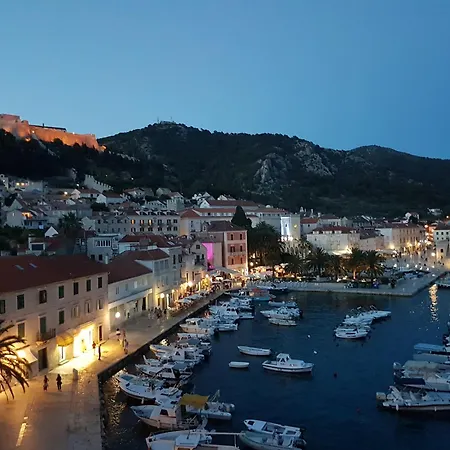 公寓 索尼娅＆提欧赫瓦尔别墅公寓 *